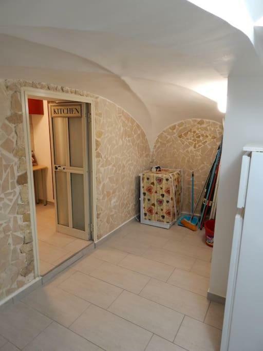 La Tana Del Riccio Riccardo Apartment ซาน จอร์จิโอ อะ เครมาโน ภายนอก รูปภาพ