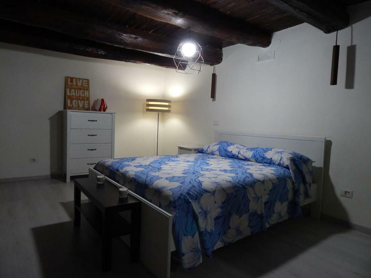 La Tana Del Riccio Riccardo Apartment ซาน จอร์จิโอ อะ เครมาโน ภายนอก รูปภาพ